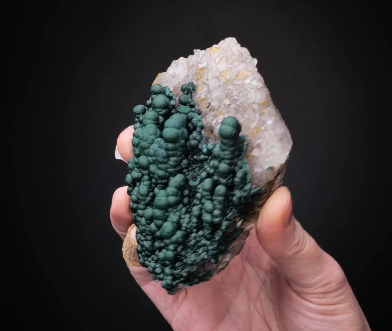 Malachite on Quartz - image 2