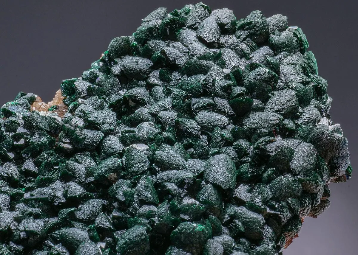 Malachite on Quartz - image 1