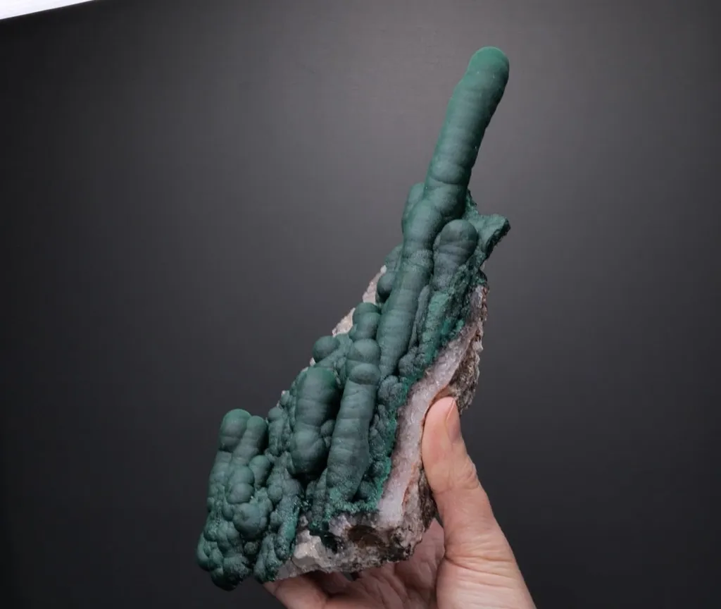 Malachite on Quartz - image 2