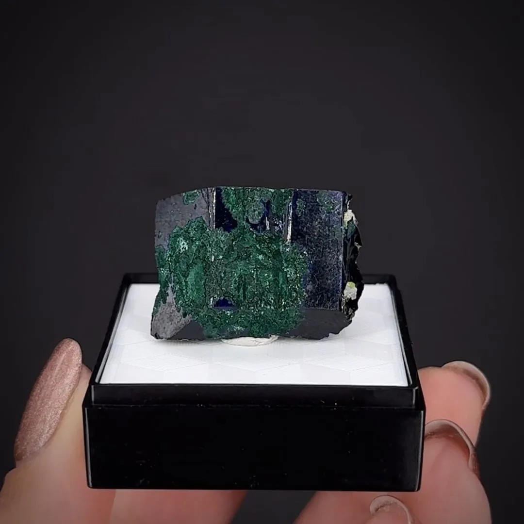 Malachite partially replaced by Azurite - image 2