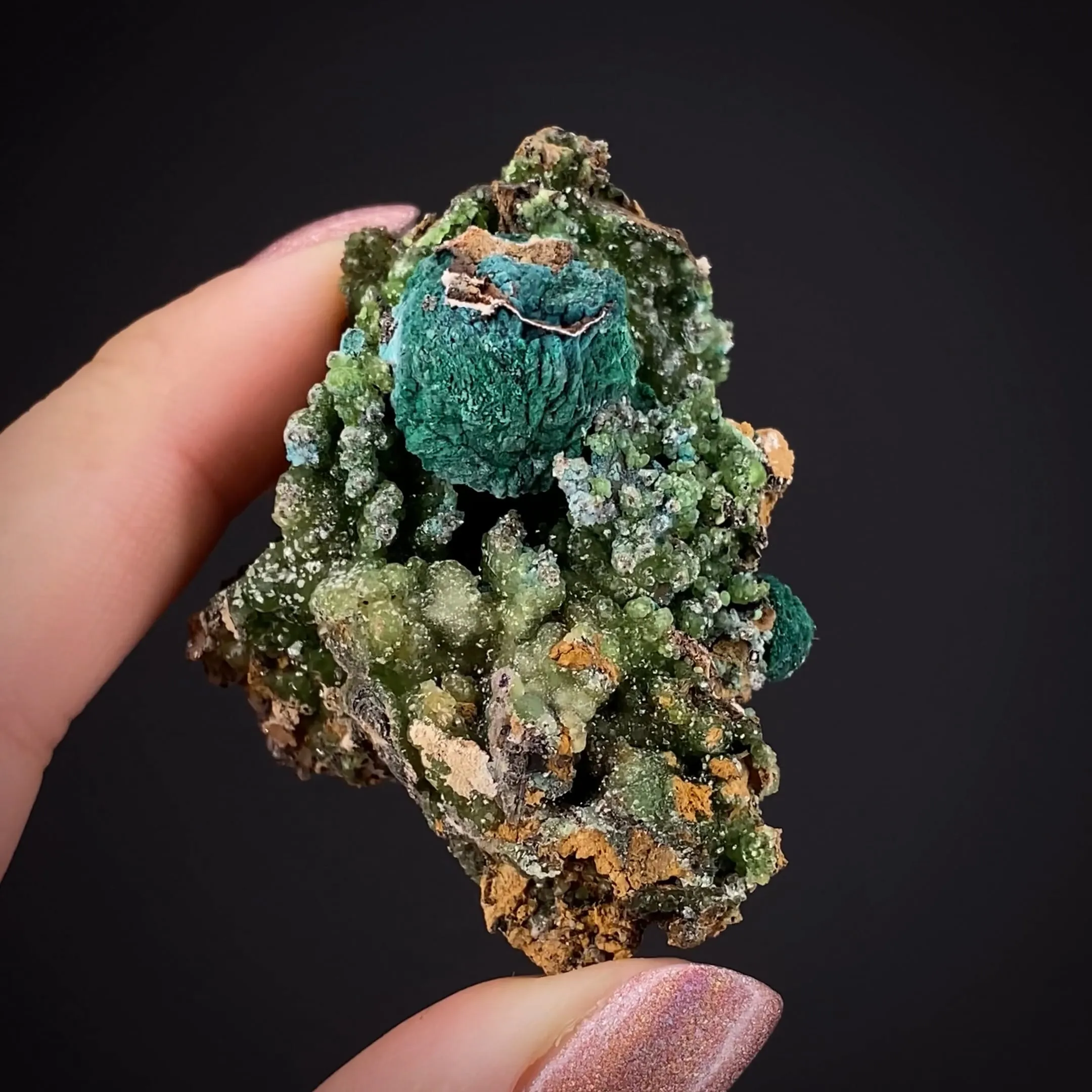Malachite ps. Azurite on Cuprian Smithsonite - image 2