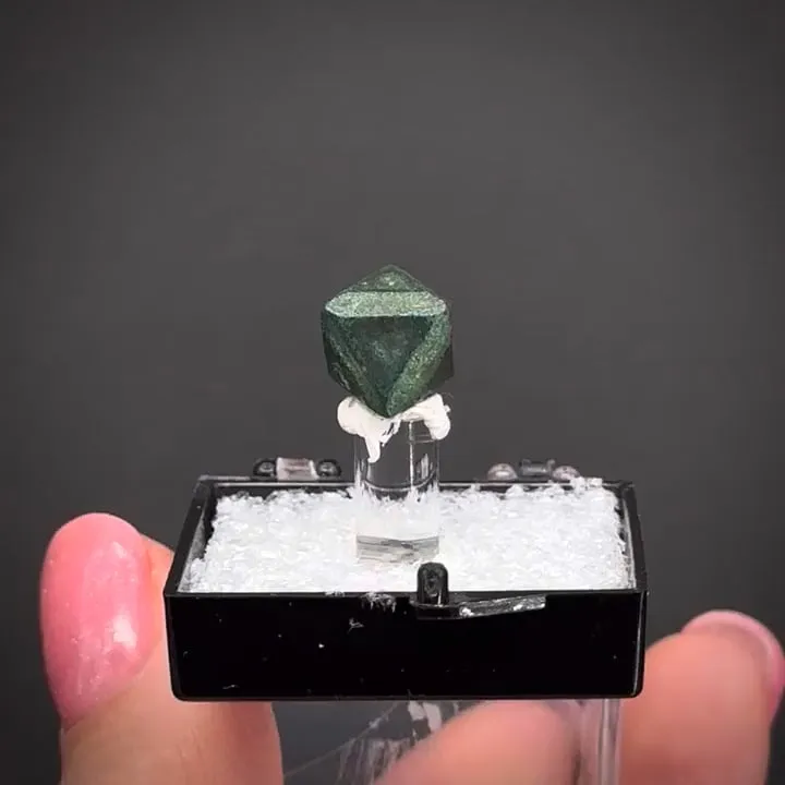 Malachite ps. Cuprite image