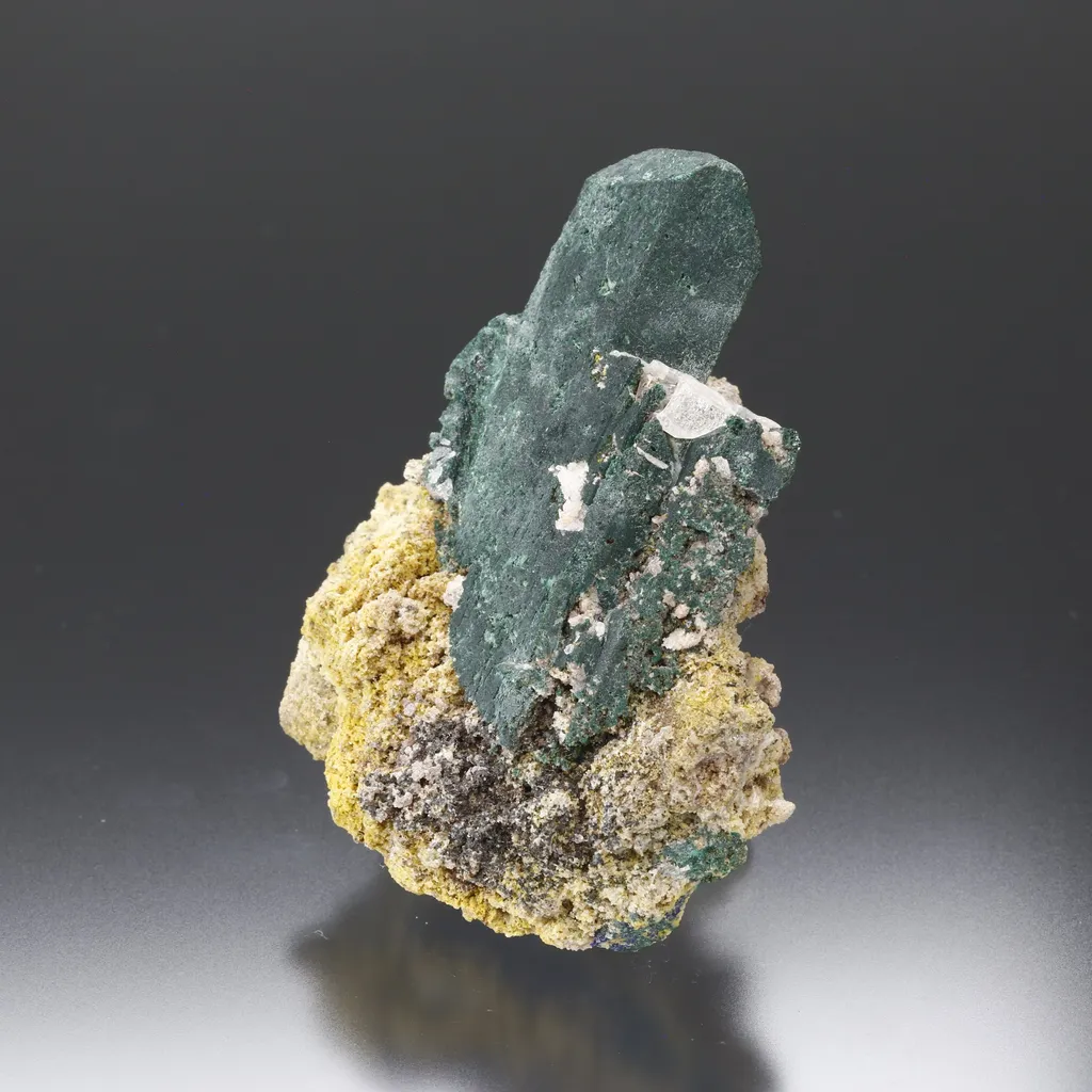 Malachite Pseudomorph - image 3