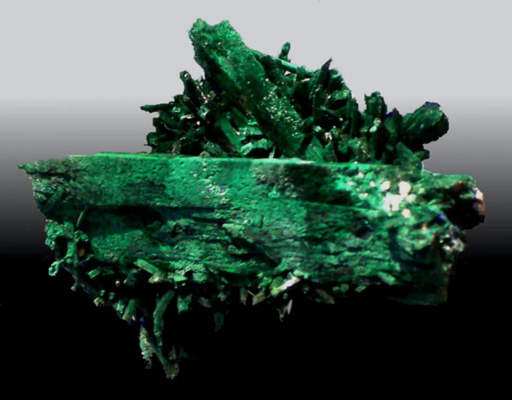 Malachite pseudomorphose après azurite, Kerrouchen, Maroc image