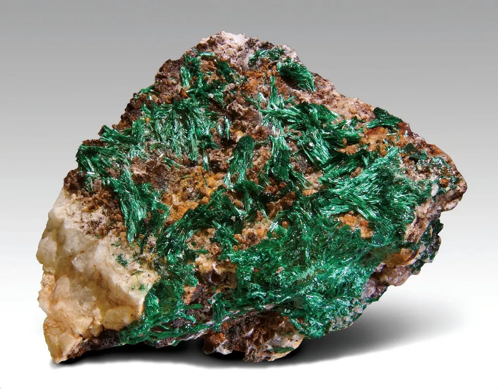 Malachite, Quartz image