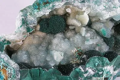 Malachite, Quartz, Chrysocolla - image 2