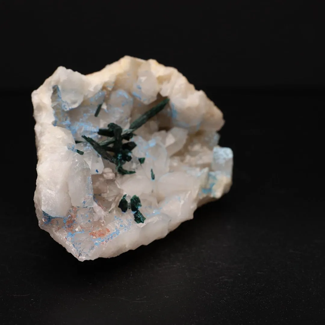 Malachite, Quartz, Shattuckite - image 2