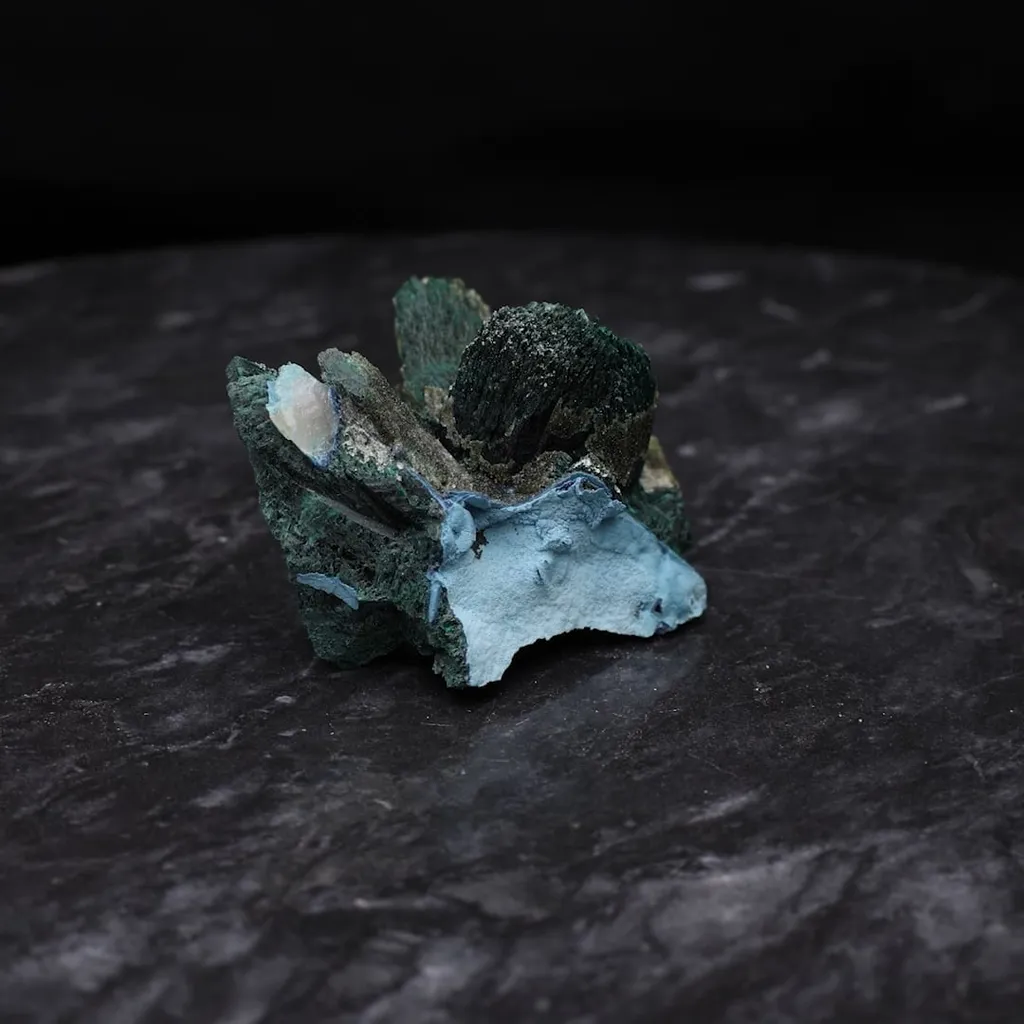 Malachite Quartz, Shattuckite - image 2