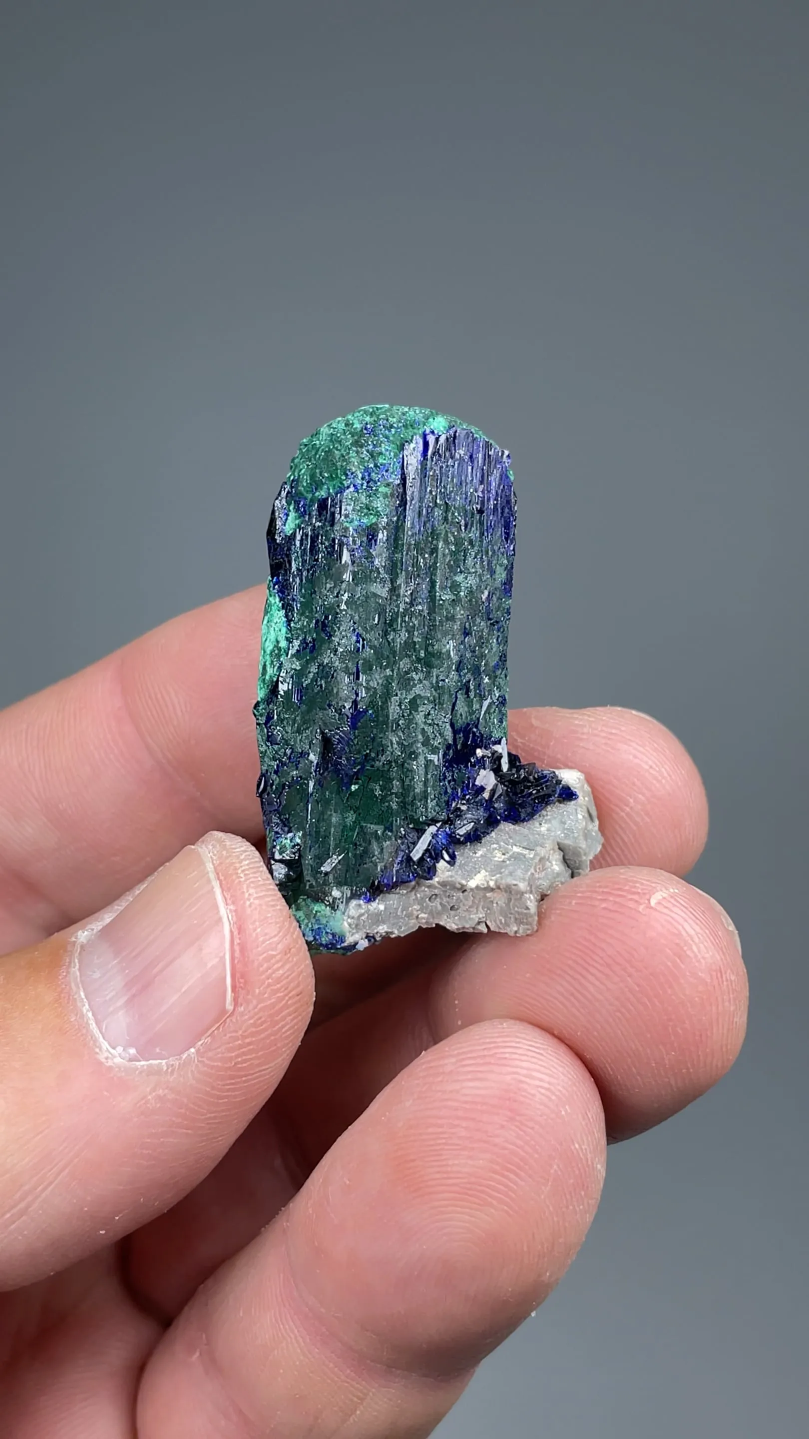 Malachite replacing Azurite with Cerussite, Quartz - image 2