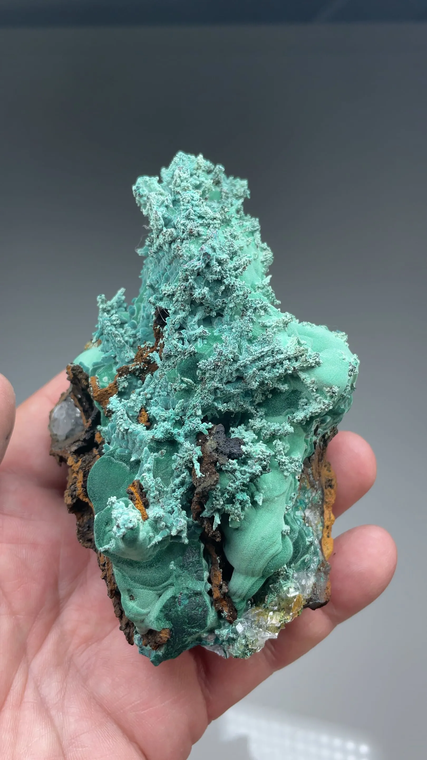 Malachite replacing Copper with Malachite, Calcite - image 2