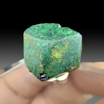 Malachite replacing Cuprite