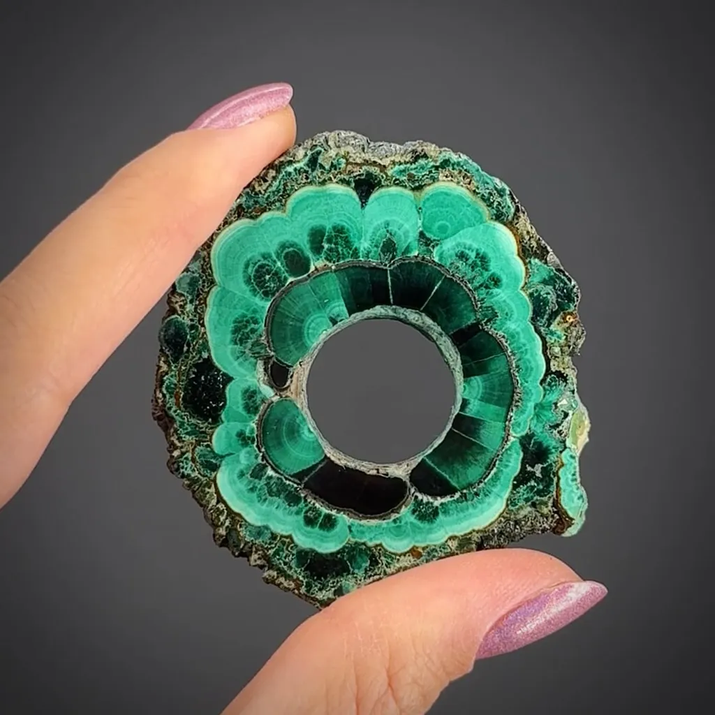 Malachite (stalactite slice) image