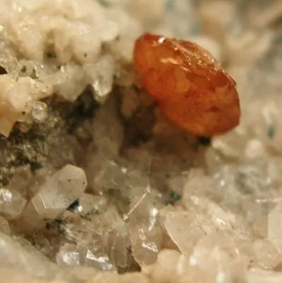 Malachite, Tennantite, Quartz, Wulfenite - image 3