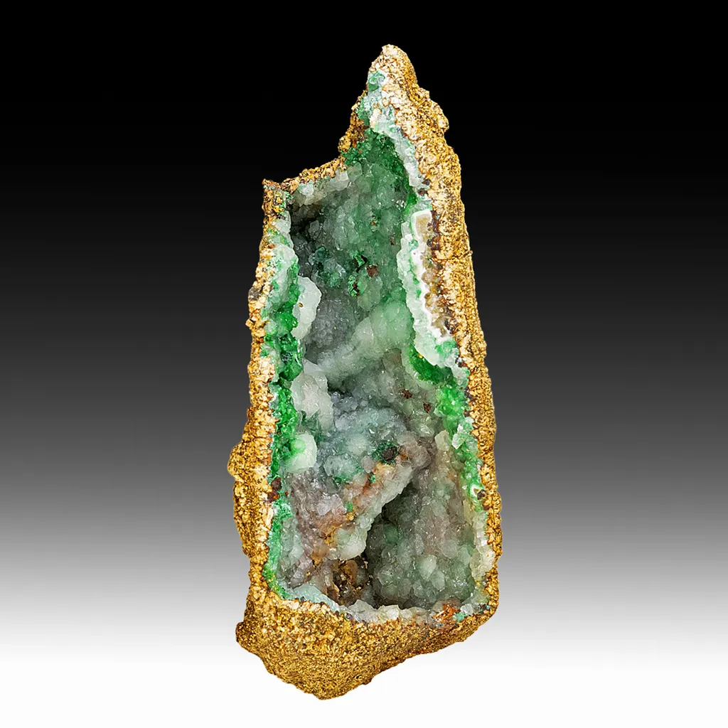 Malachite with Calcite image