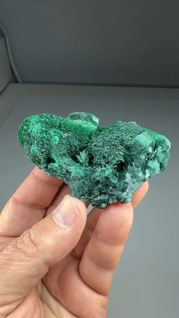 Malachite with Cuprite - image 2