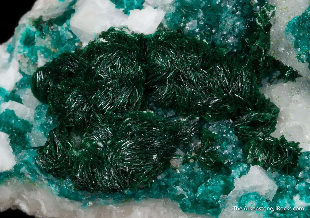 Malachite with Dioptase on Calcite image
