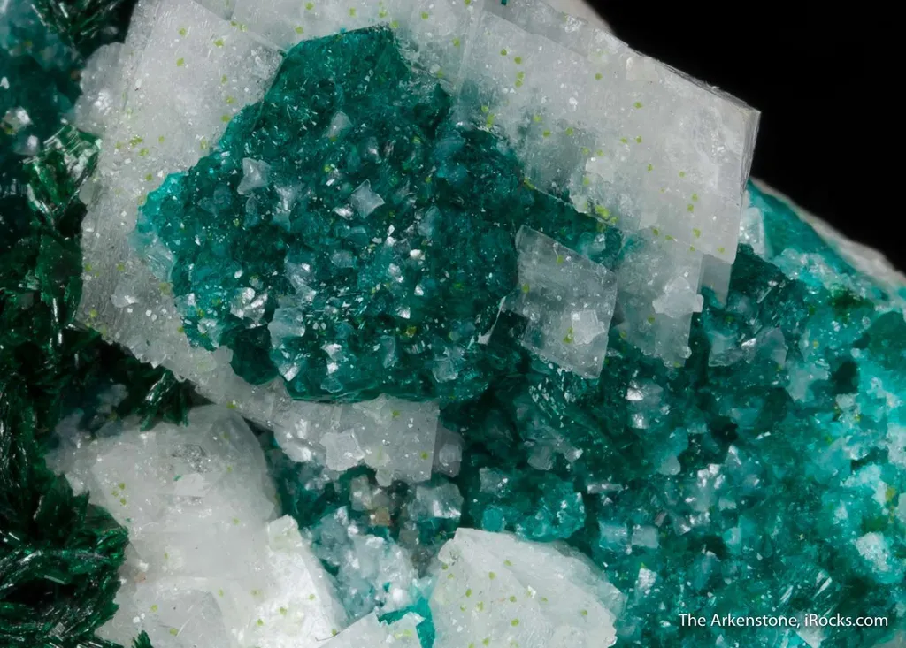 Malachite with Dioptase on Calcite - image 3