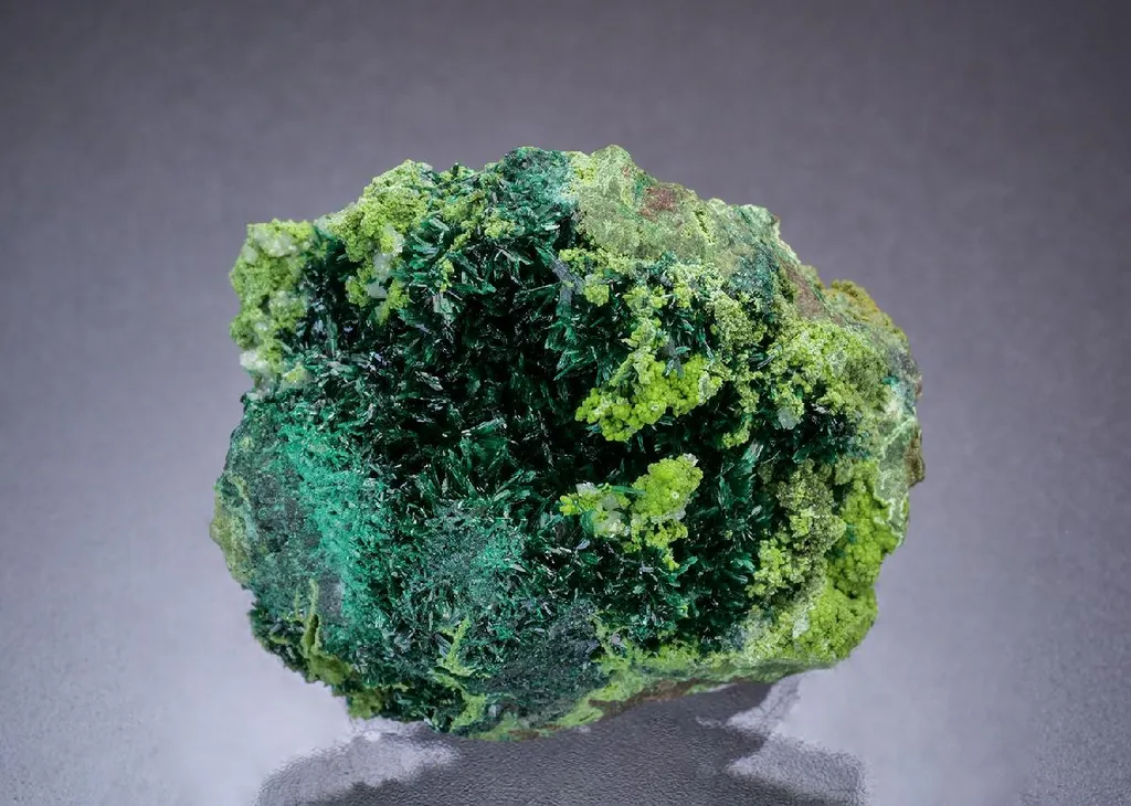 Malachite with Duftite image