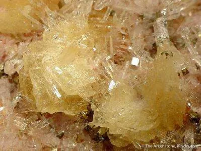 Manganaxinite on Rhodonite - image 2