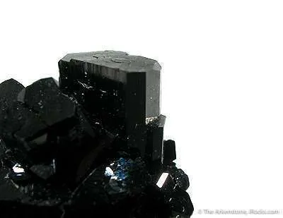 Manganbabingtonite With Prehnite and Quartz - image 2