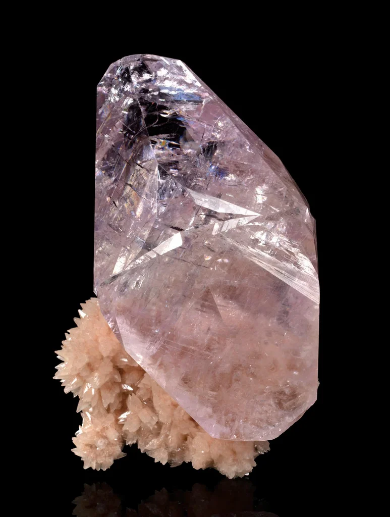 Manganese from Fengjiashan Mine, Daye Co., Huangshi, Hubei, China image