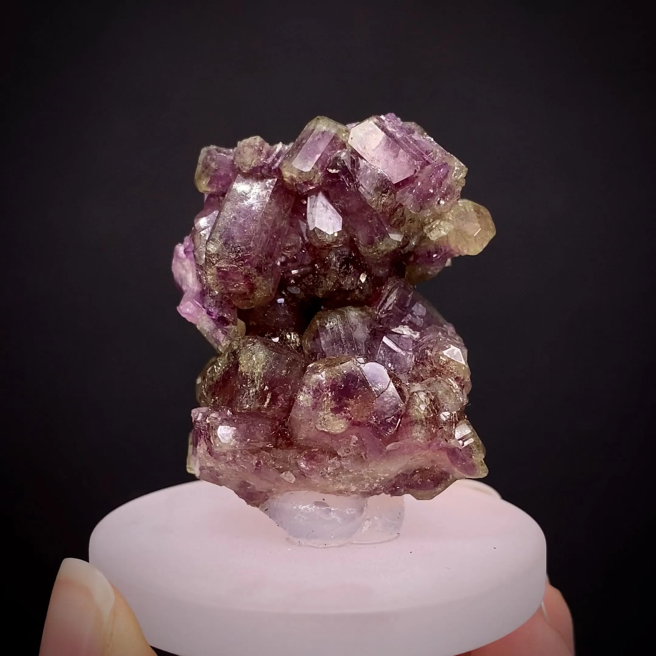 Manganese-rich Vesuvianite - image 2