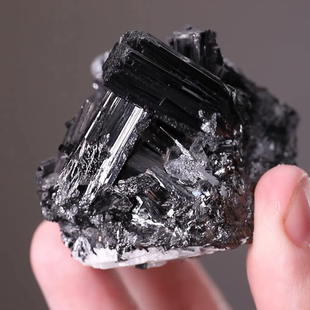 Manganite - image 2