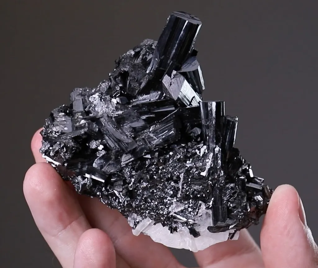 Manganite - image 2