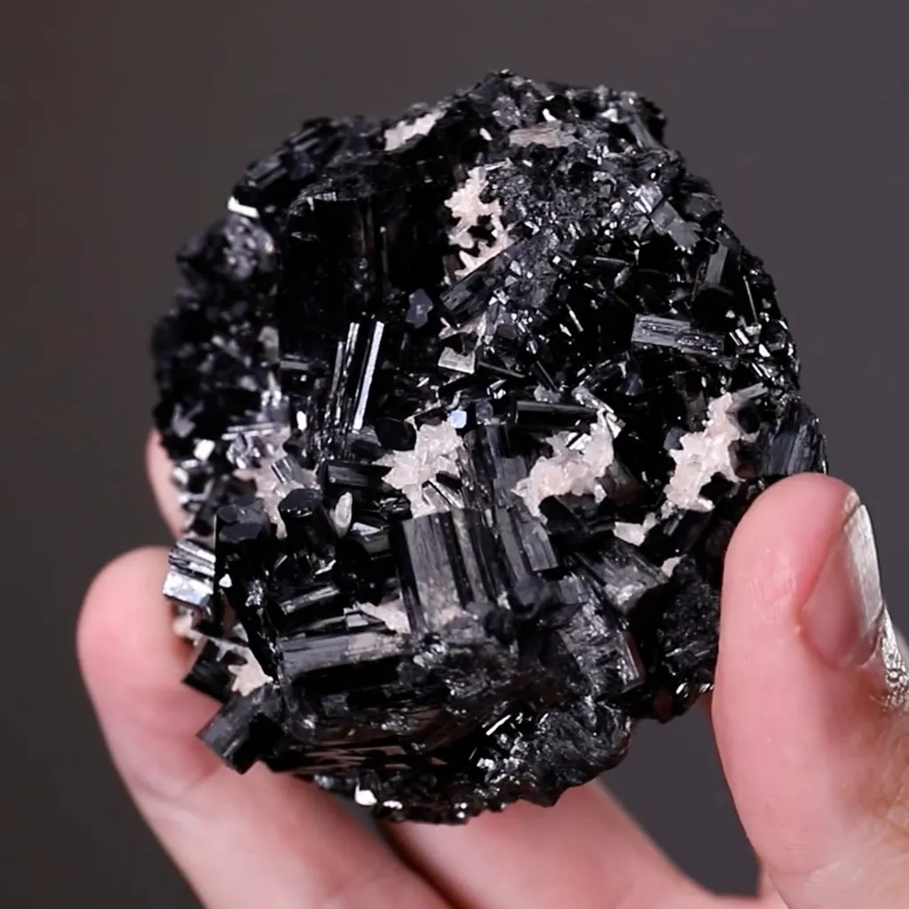 Manganite - image 2