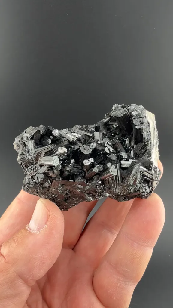 Manganite - image 2