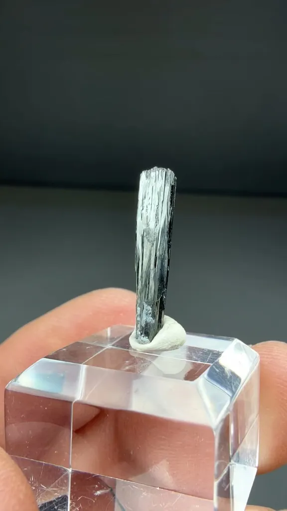 Manganite - image 2