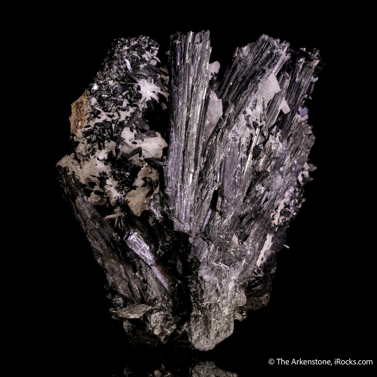 Manganite ps. Pyrolusite with Baryte - image 3