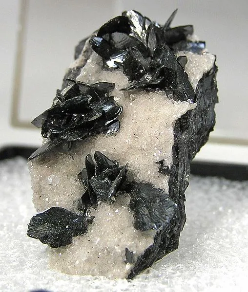 Manganite, Quartz image
