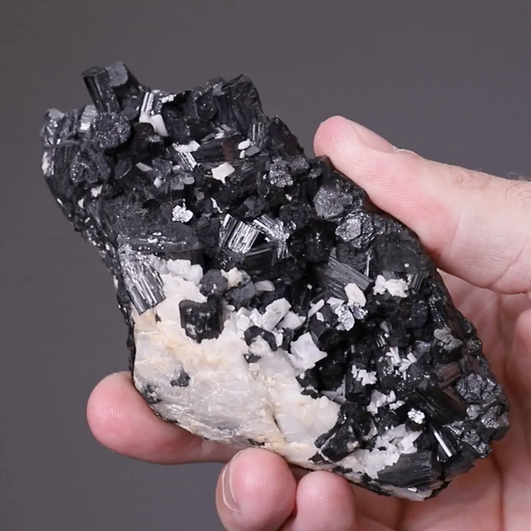 Manganite with Baryte - image 2