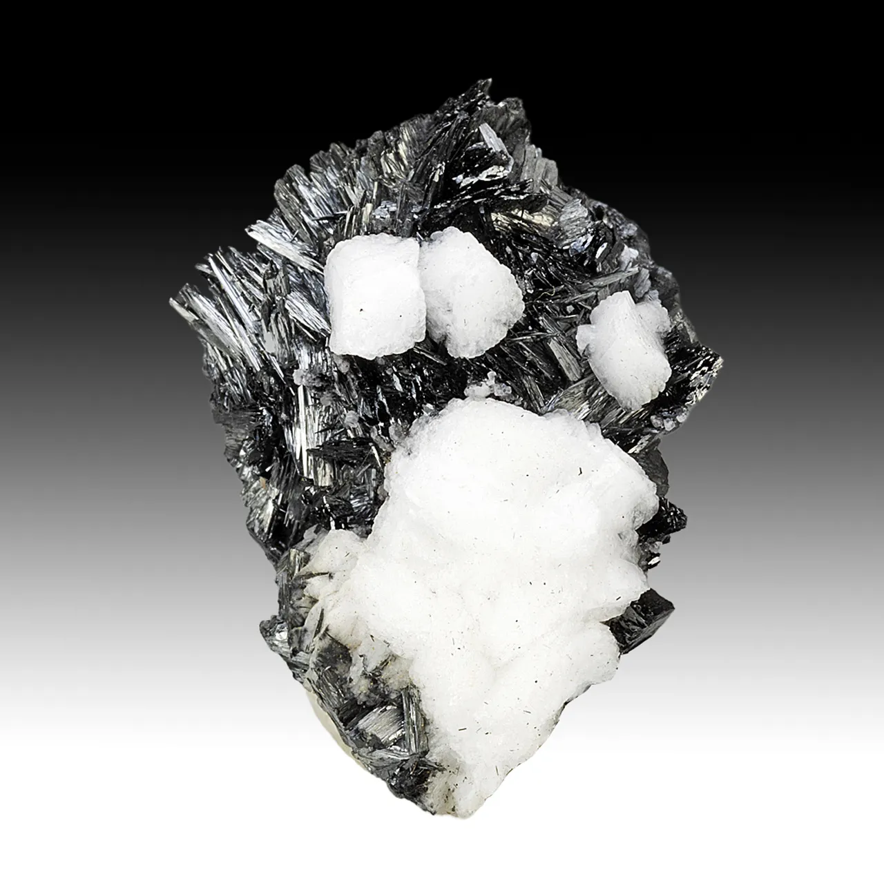 Manganite with Calcite - image 1