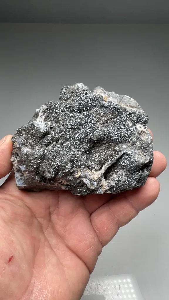 Manganite with Quartz - image 2