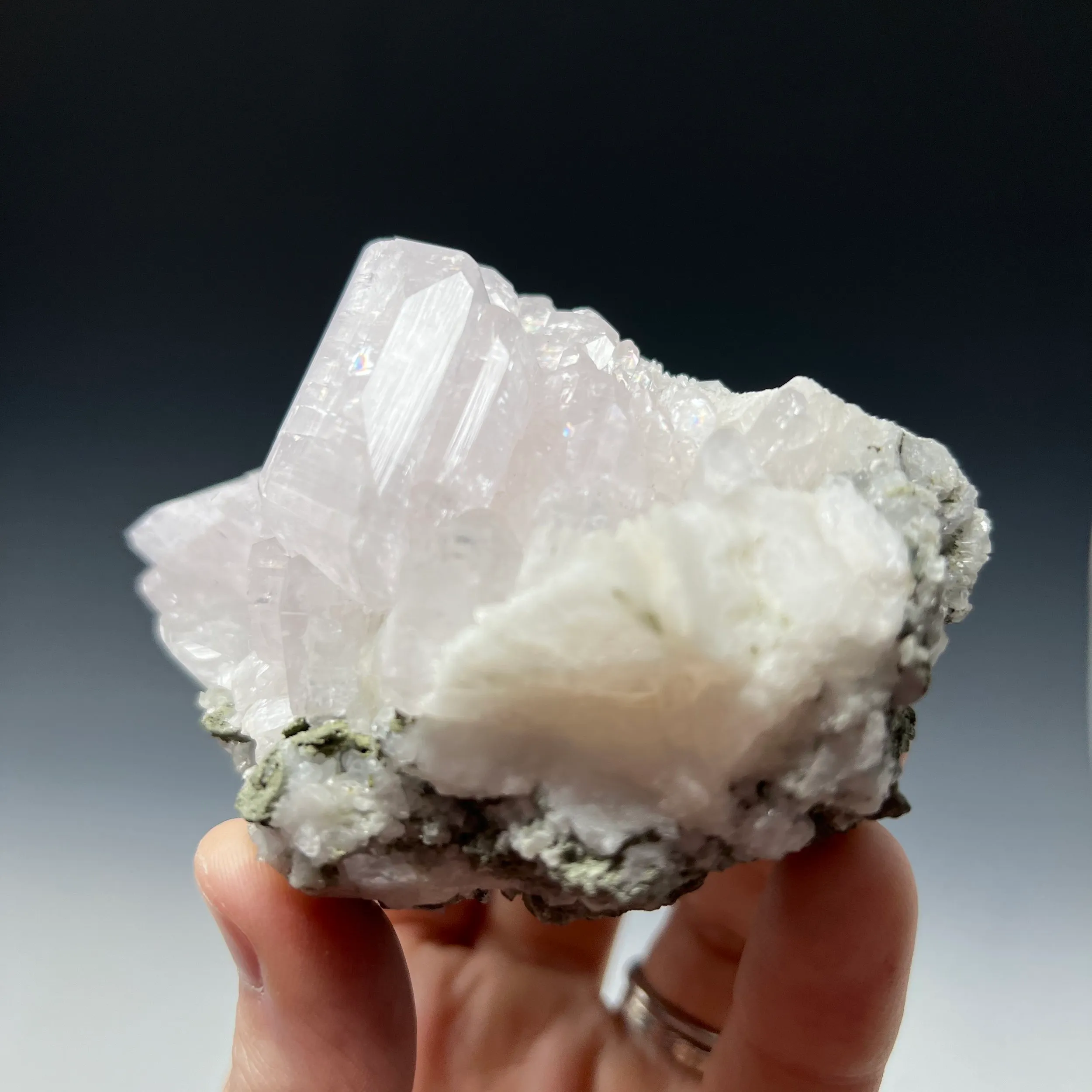 Manganoan Calcite - image 2