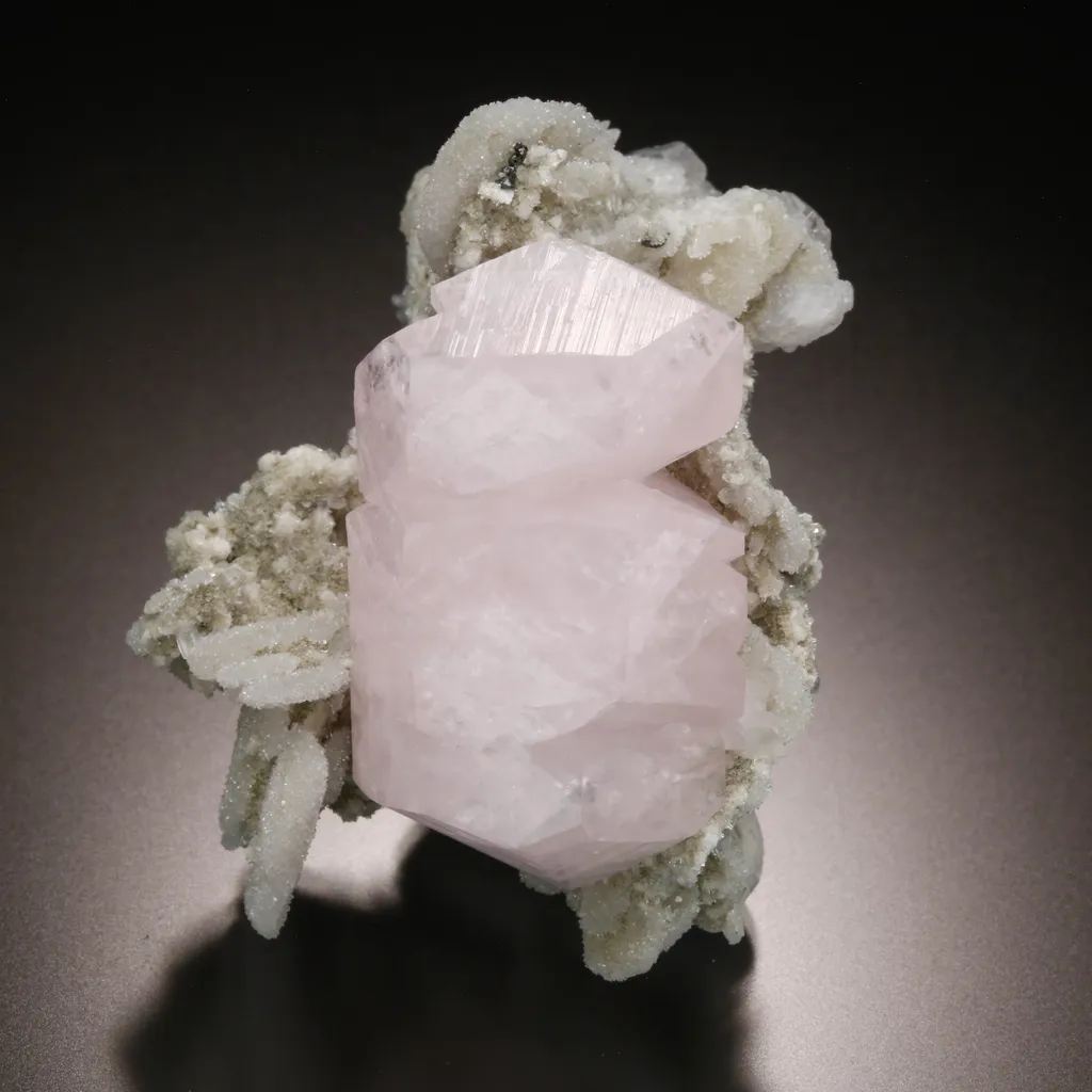 Manganoan Calcite image