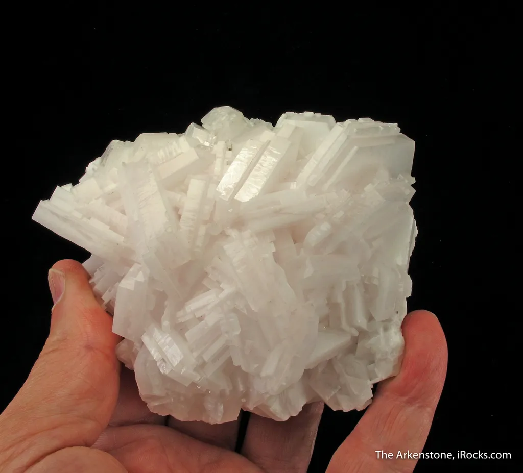 Manganoan Calcite (fluorescent) - image 4