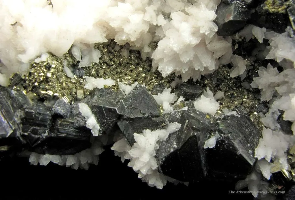 Manganoan Calcite (Fluorescent) on Sphalerite, Pyrite, and Galena - image 5