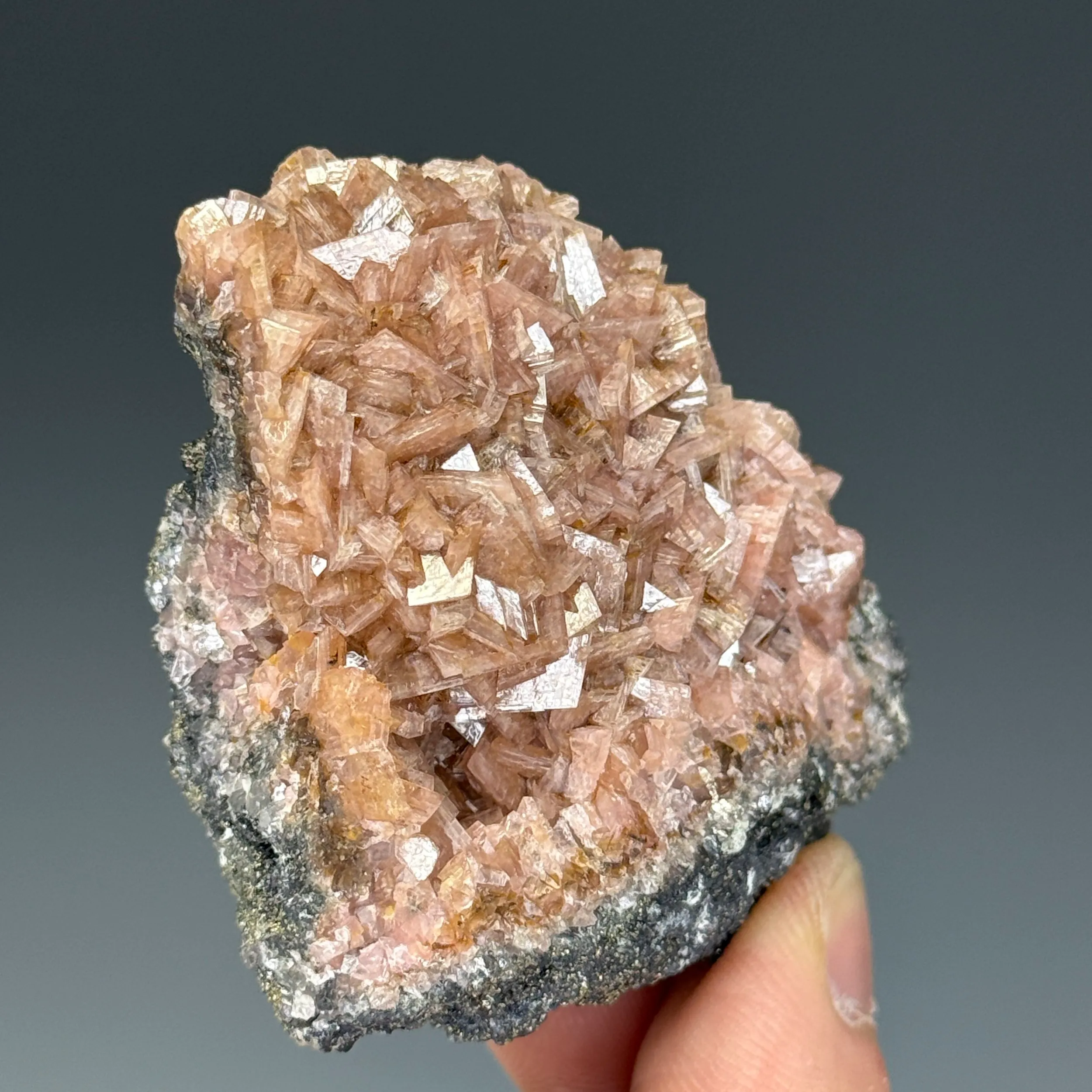 Manganoan Smithsonite - image 3