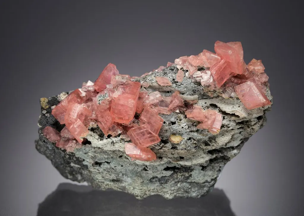 MANGANOAN Smithsonite image