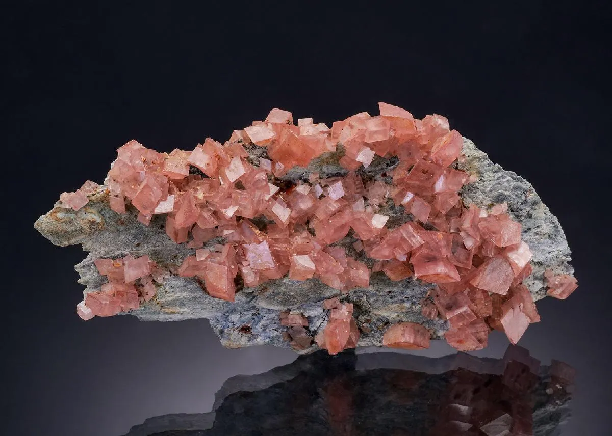 Manganoan Smithsonite - image 1