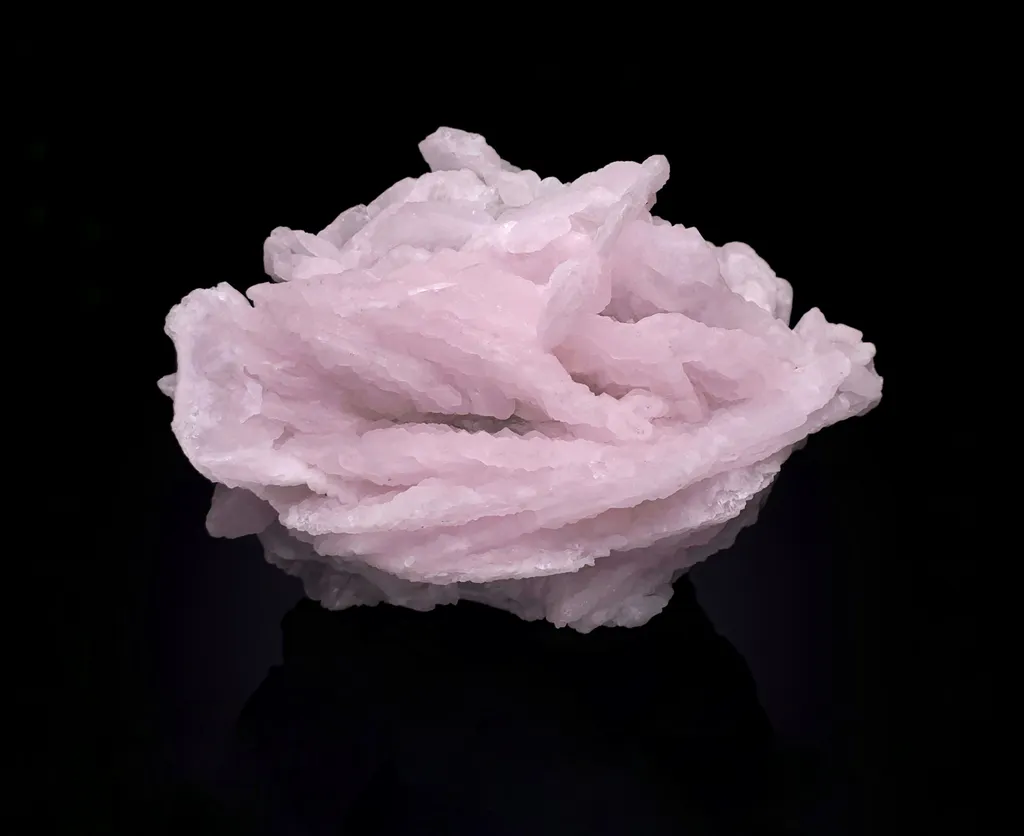 Manganocalcite image