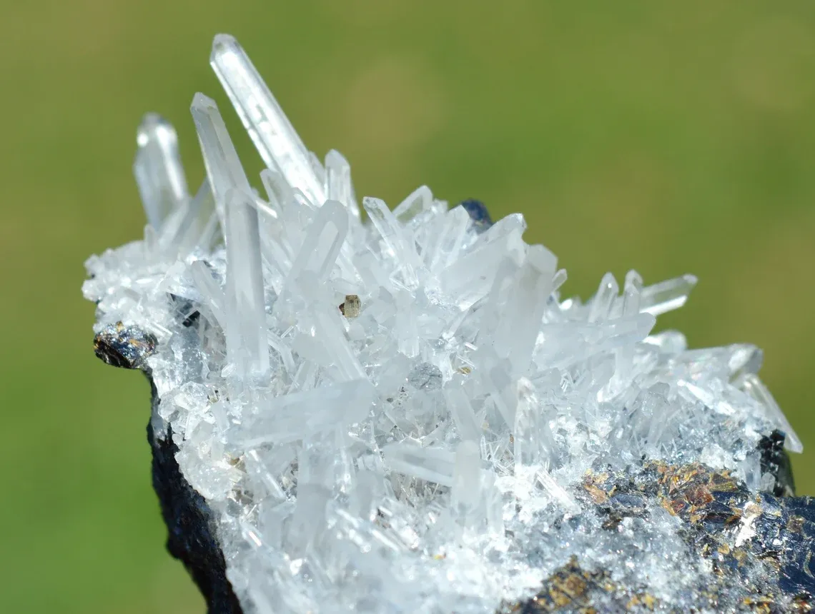 Marmatite & Quartz 204 grams - Huanzala Mine, Huanzala, Huallanca District, Ancash, Peru - image 5