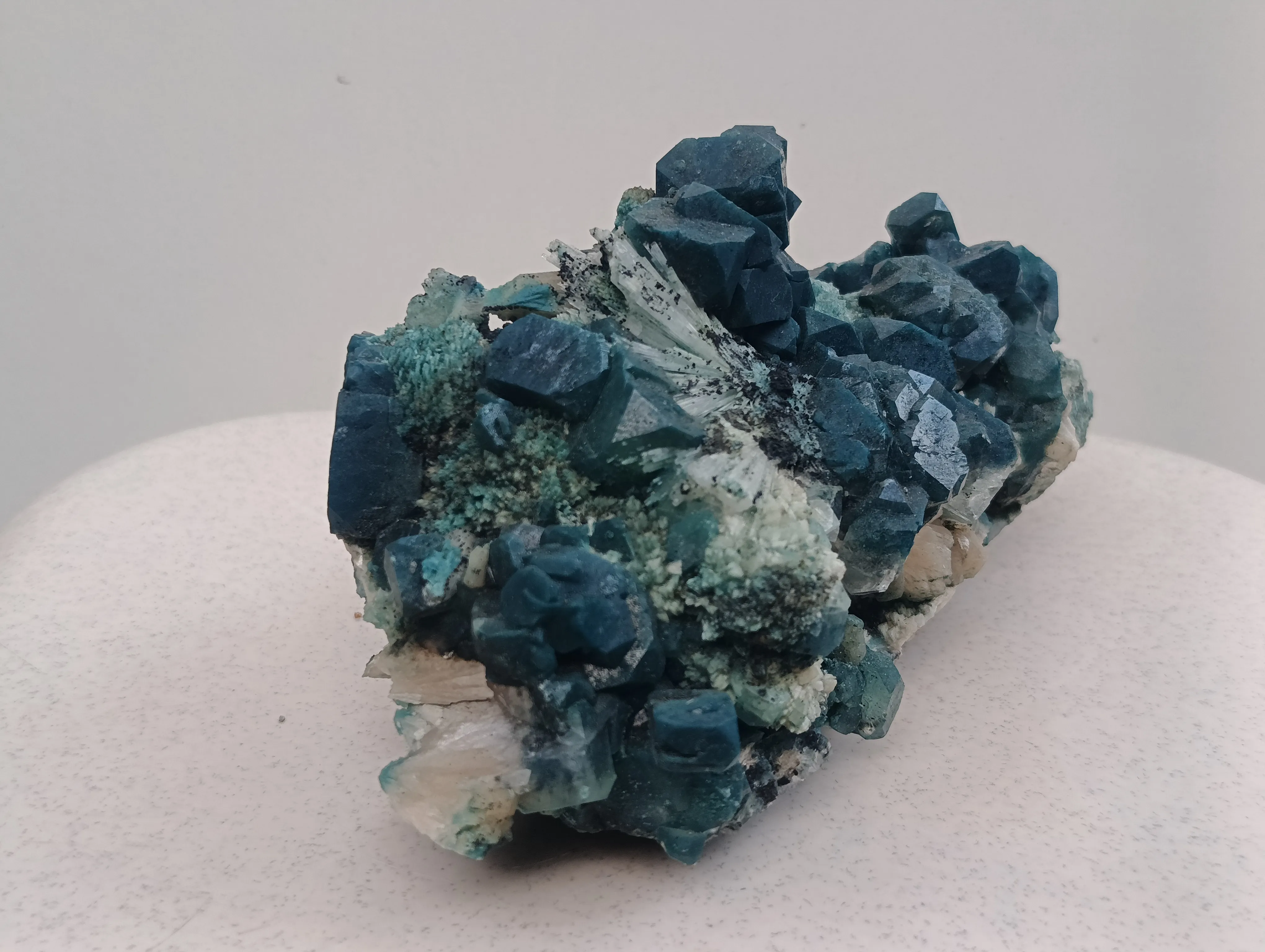 marshy Apophyllite Celadonite - image 9