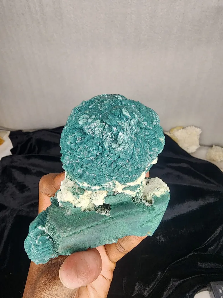 Marshy Heulandite - image 2
