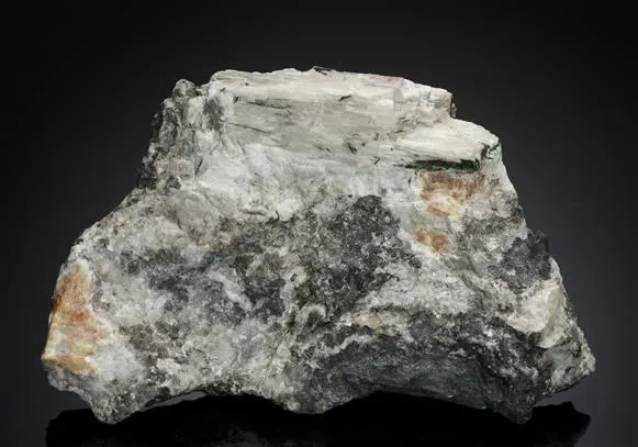 MENDIPITE with CHLOROXIPHITE MEREHEADITE and Hydrocerussite - image 1
