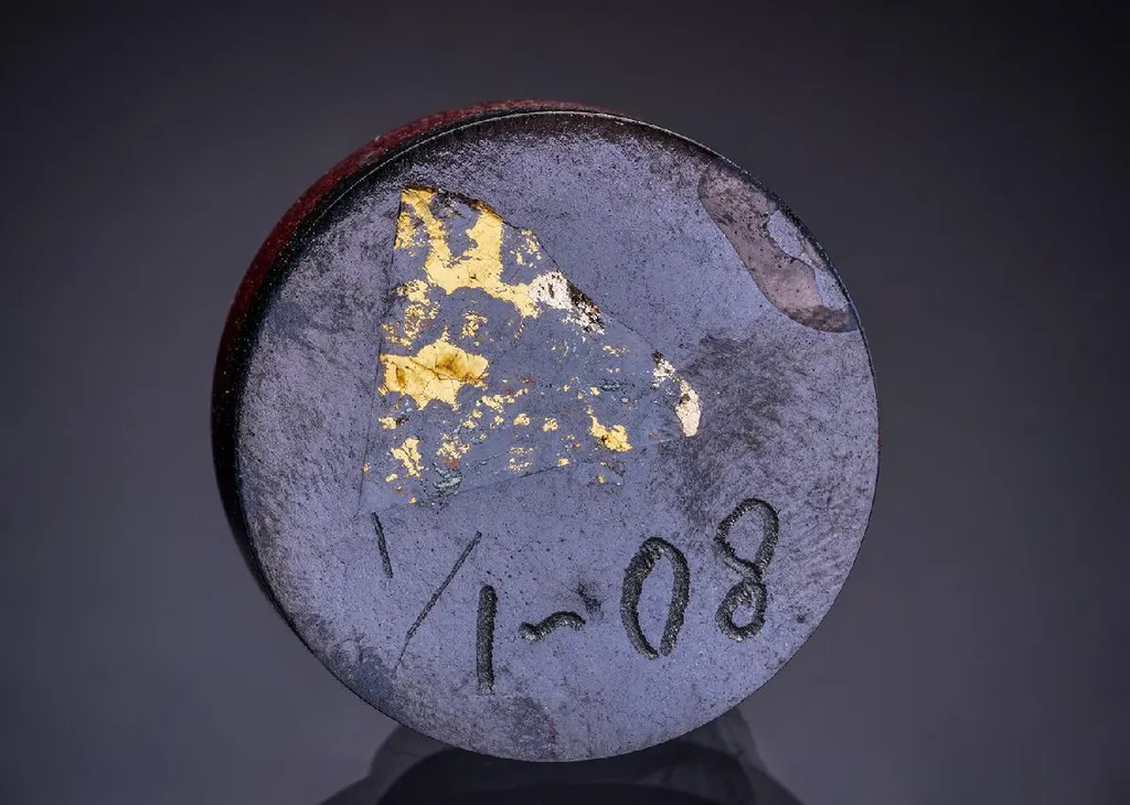 MERENSKYITE with VIOLARITE and Pentlandite Polished Section image