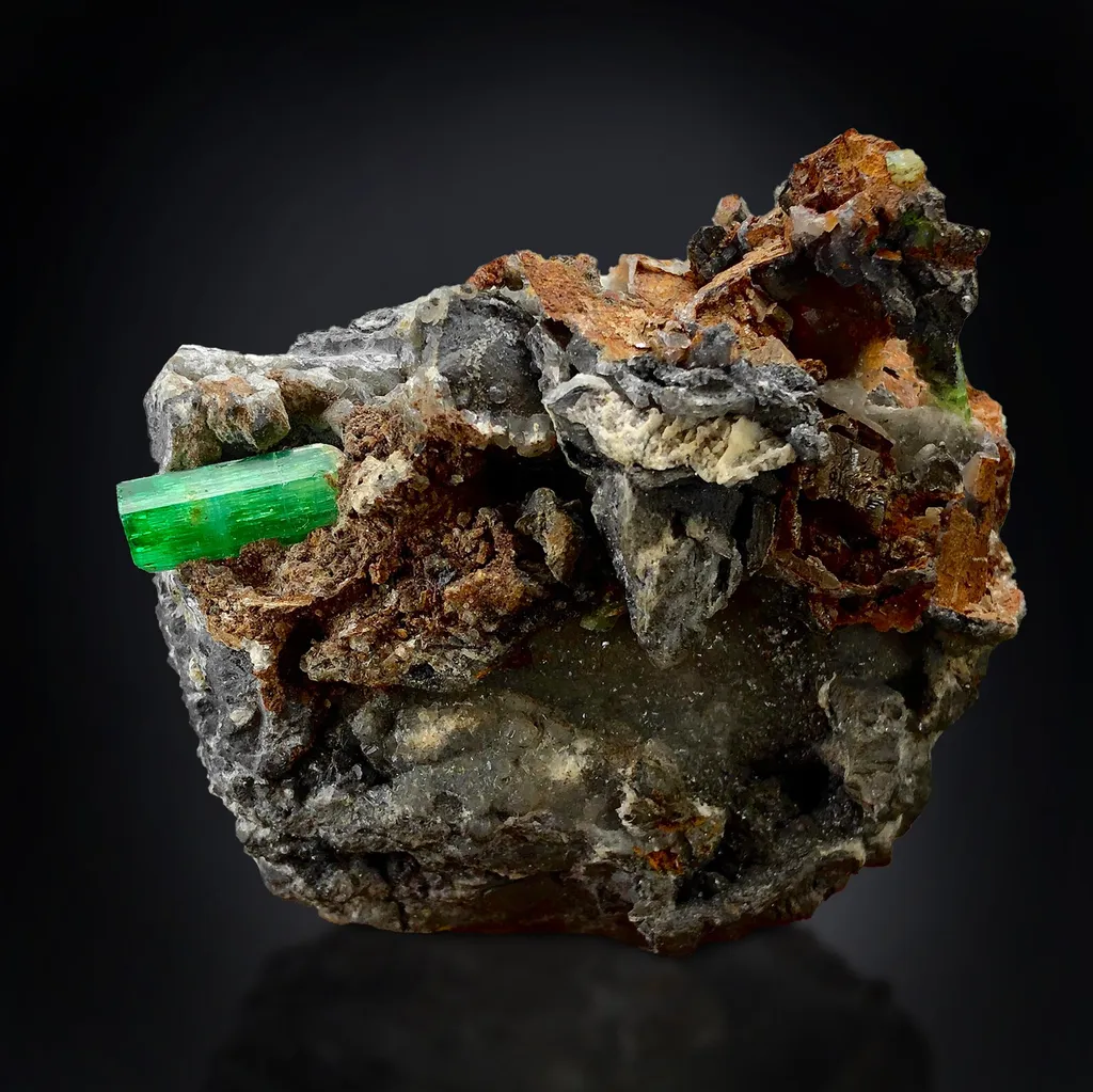 Meseum Grade Natural Emerald Crystal on Matrix Specimen from Afghanistan, Panjshir - image 5